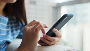 Kako provodite vrijeme na internetu? Samo skrolate ili učite?